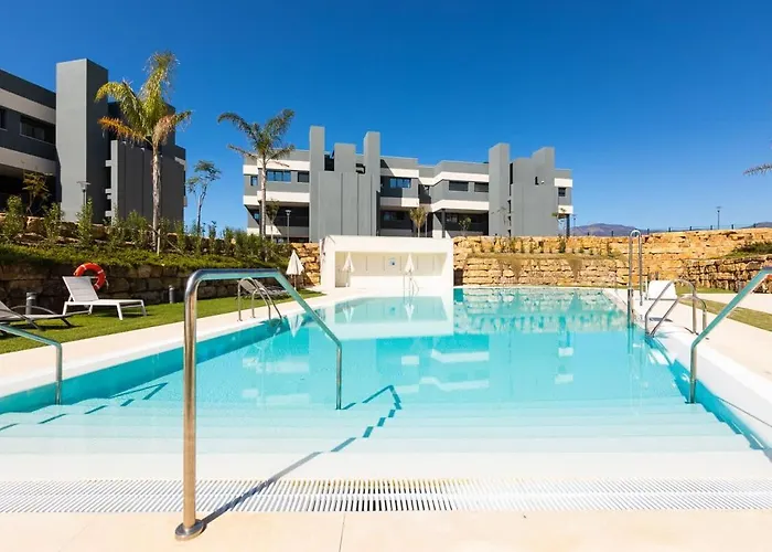 The Golden Oasis Penthouse בית נופש אסטפונה