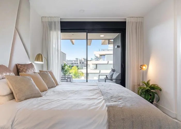 The Golden Oasis Penthouse בית נופש אסטפונה