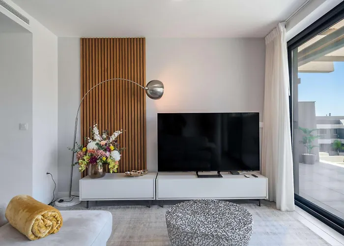 The Golden Oasis Penthouse Hébergement de vacances Estepona