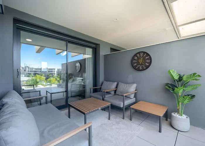 The Golden Oasis Penthouse אסטפונה