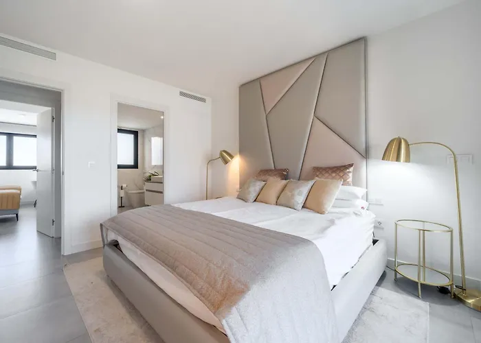 The Golden Oasis Penthouse * Estepona