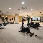 The Golden Oasis Penthouse 펜션 에스테포나