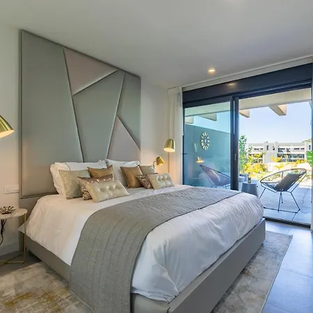 Апартаменты The Golden Oasis Penthouse *