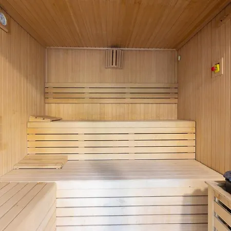 The Golden Oasis Penthouse *