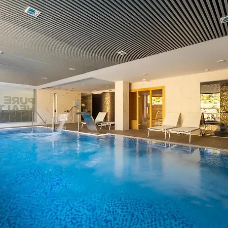 The Golden Oasis Penthouse Lägenhet