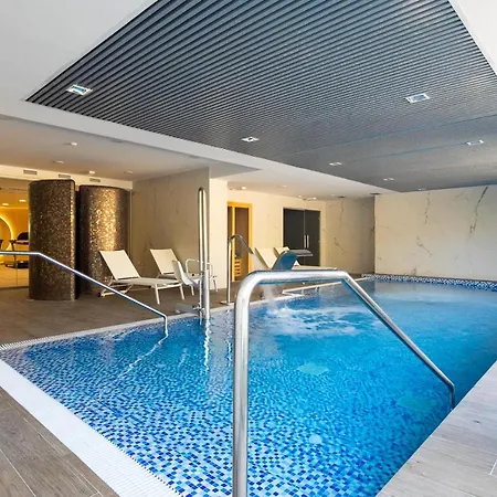 Апартаменты The Golden Oasis Penthouse *