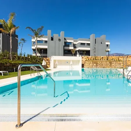 The Golden Oasis Penthouse بيت للعطل إِستيبونا