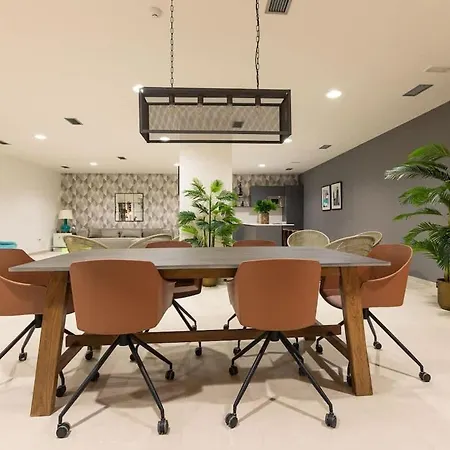 بيت للعطل The Golden Oasis Penthouse