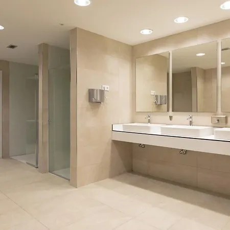 The Golden Oasis Penthouse بيت للعطل إِستيبونا
